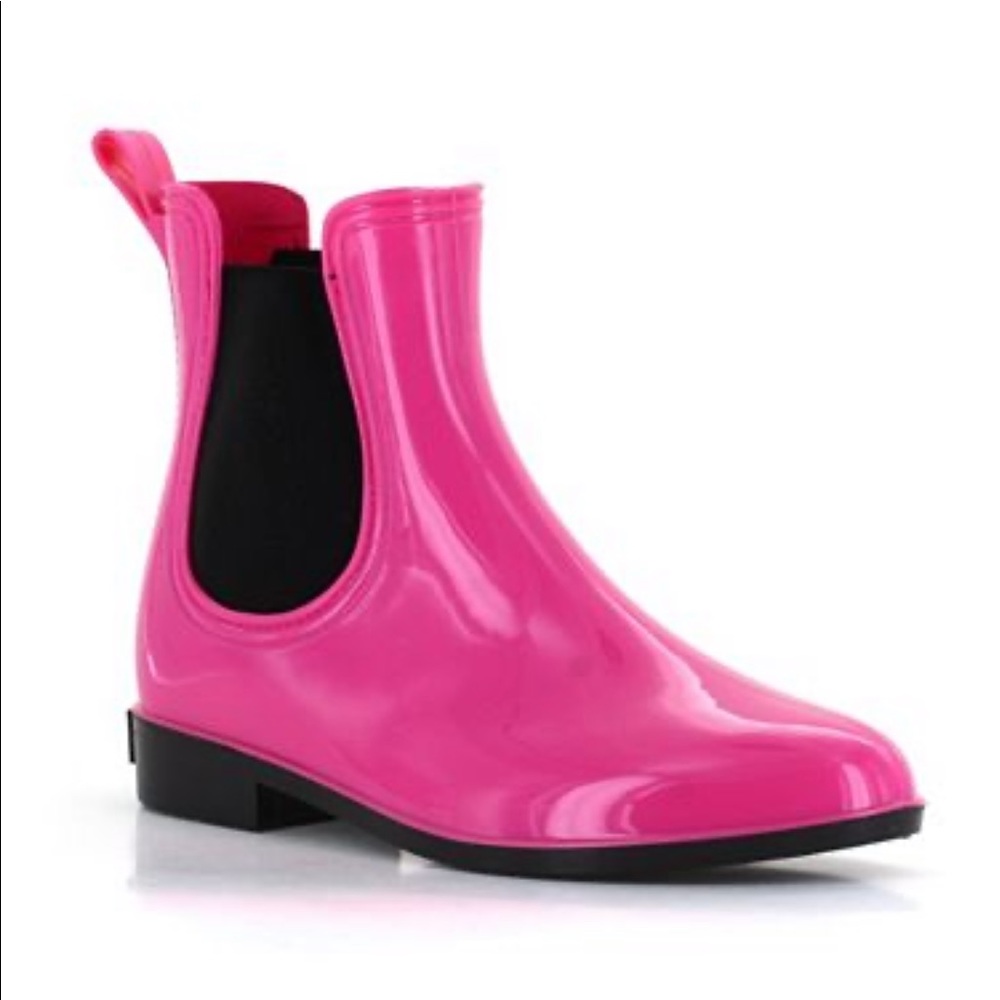 Seven7 Women's Chelsea Rain Boot